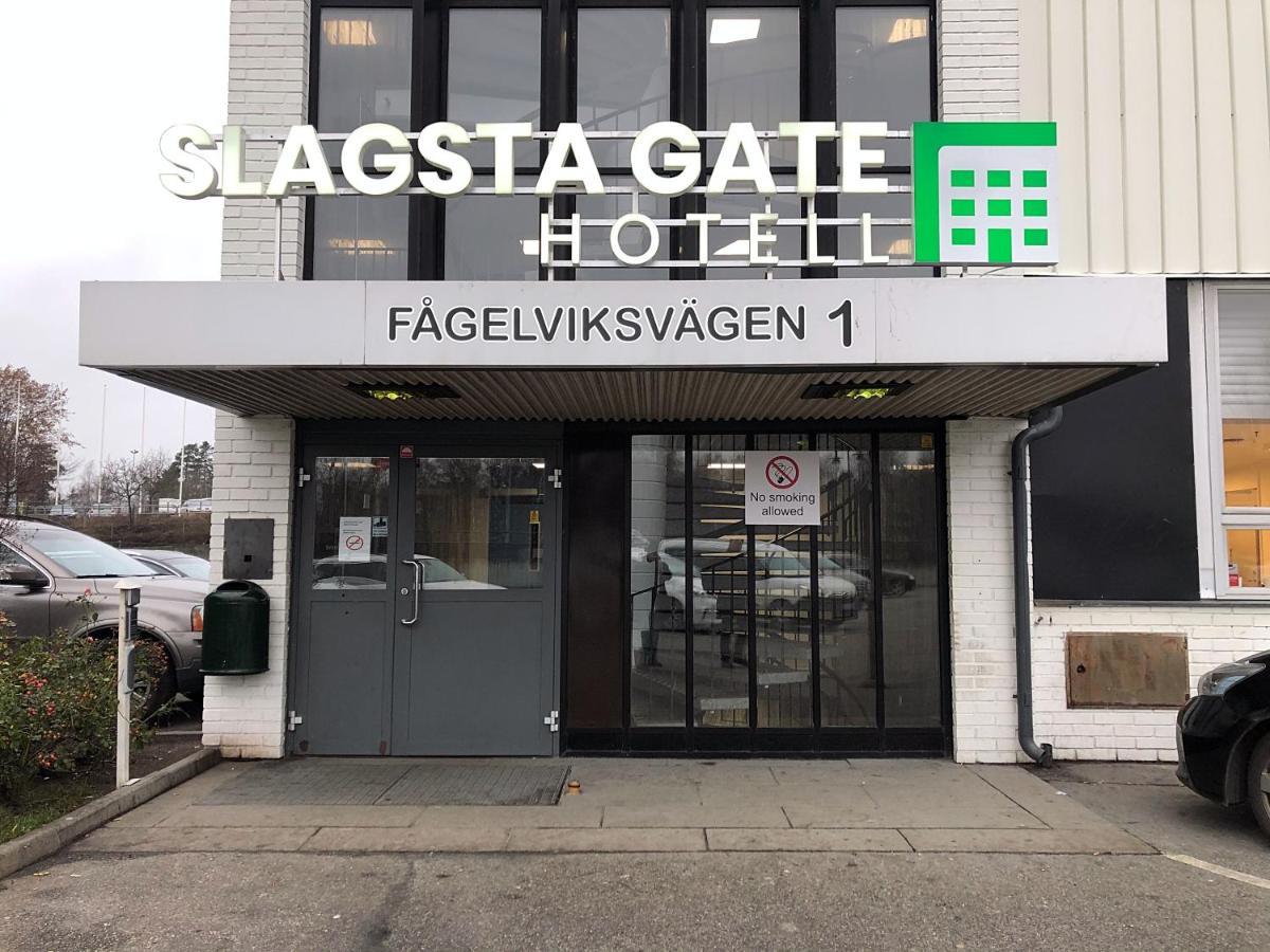 Slagsta Gate Hotell Fittja Esterno foto